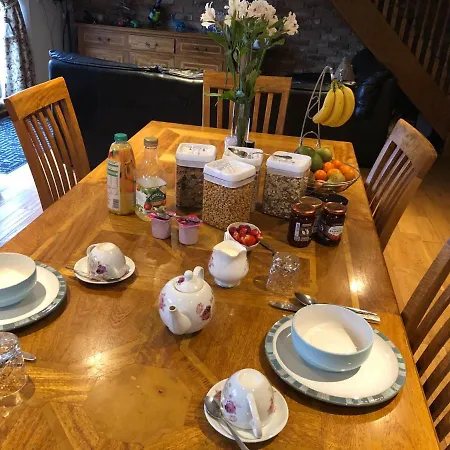 Oak Cottage-2